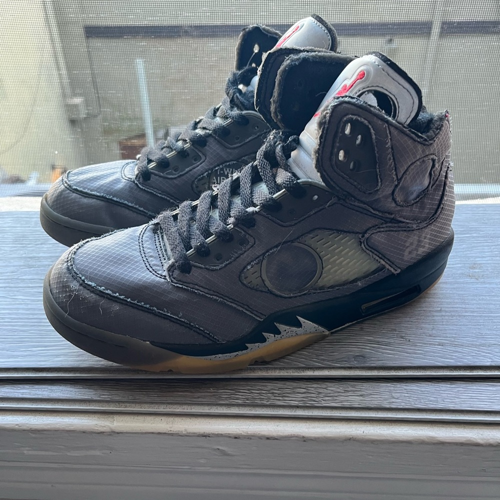 Jordan off white 5 Gray Sneakers High-Top Design size 7y